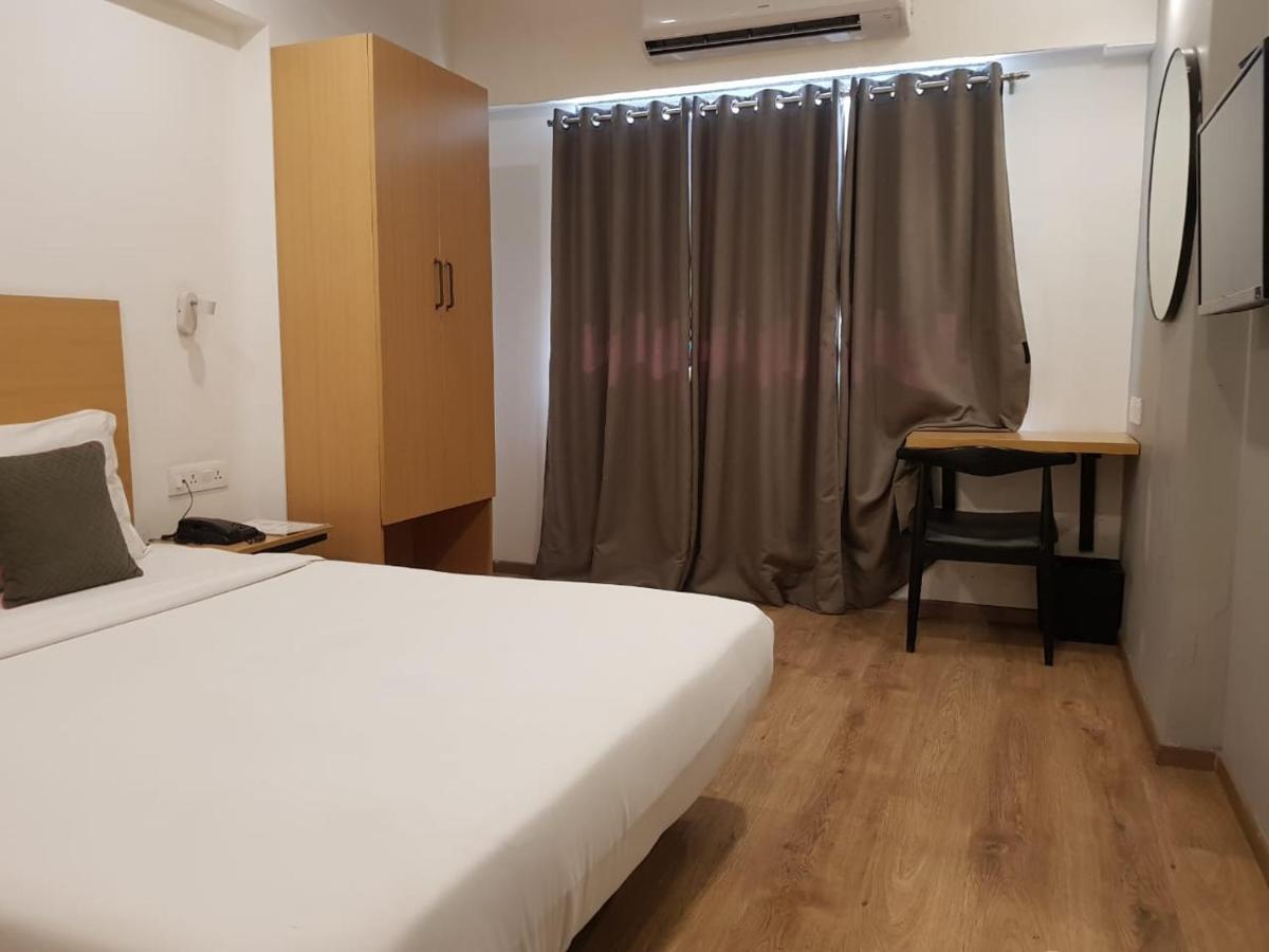 Hotel Unicontinental Mumbai Exteriör bild